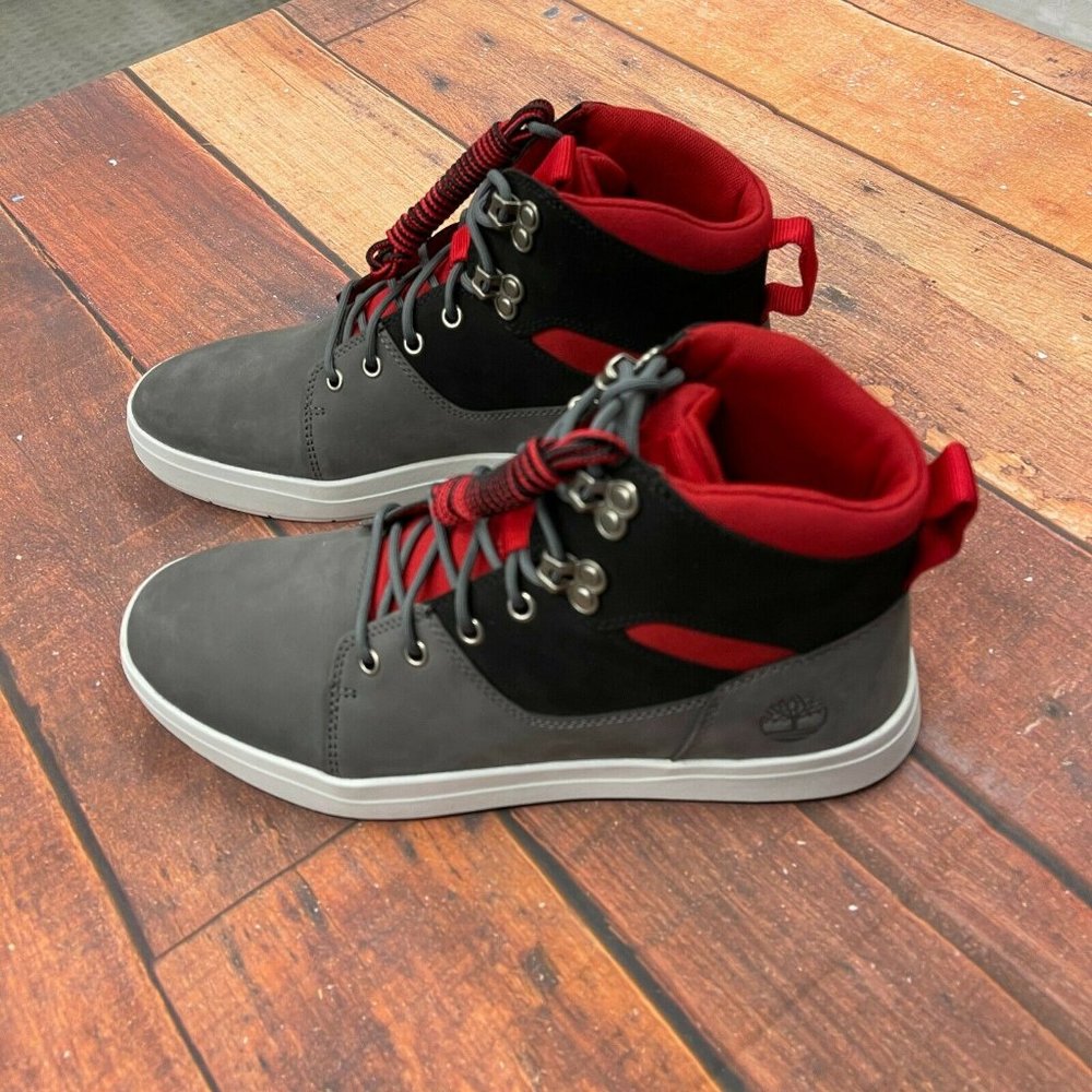 Timberland Men's Davis Square Nubuck Chukka Boots - Picture 5 of 7